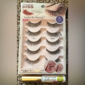 Kiss Tapered End Lash 5 pack with Strip Lash Adhesive with Aloe